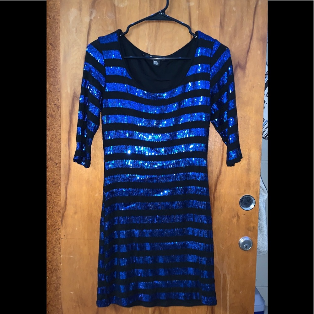 4/$15 Blue sequin bodycon dress
